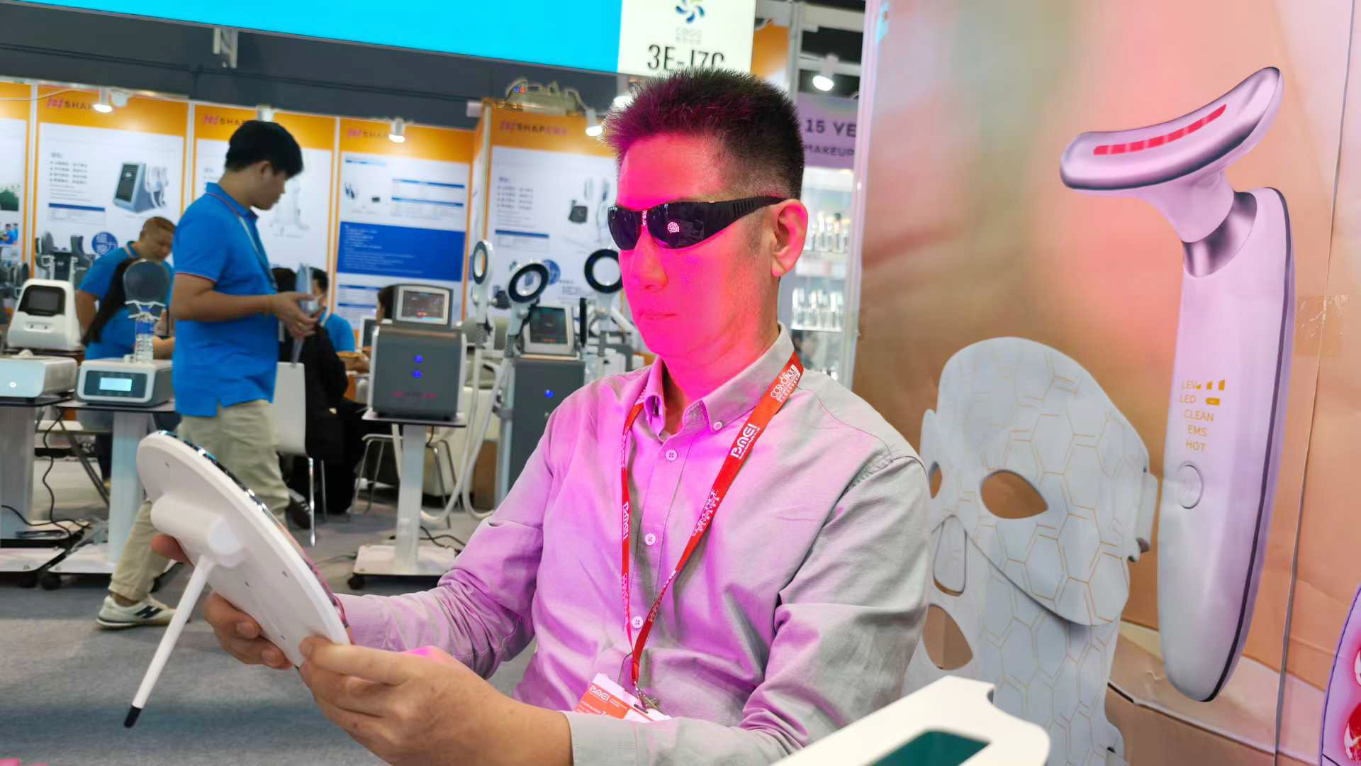 郭さんKKS家庭用美顔器が2025年香港アジア太平洋美容展で華々しくデビュー